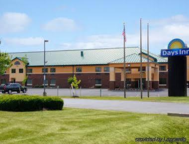 Days Inn By Wyndham Brewerton/ Syracuse Near Oneida Lake Esterno foto